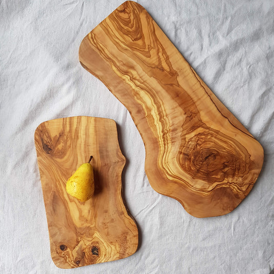 Olive wood - Set of 2 Olive Wood cutting boards with handle – Unik by Nature