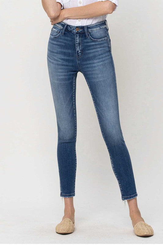 Distressed High Rise Crop Skinny – TheMogan