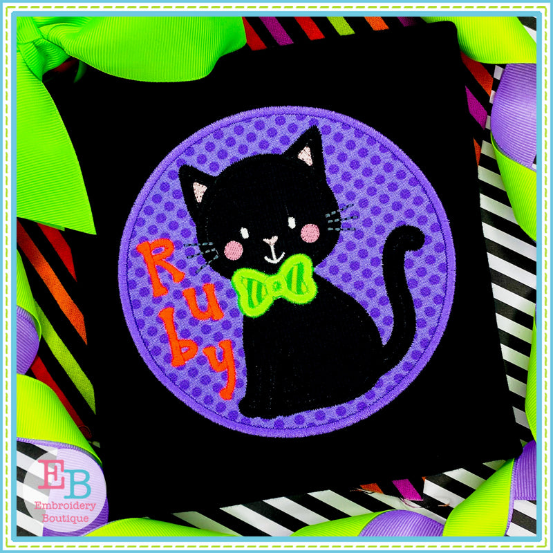 Cat Circle Satin Stitch Applique, Applique