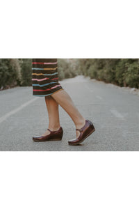 dansko loralie wine