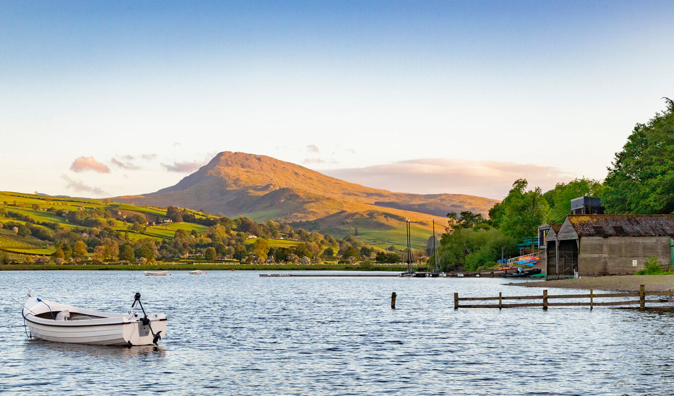 Boat on a Bala Lake towards Aran mountains