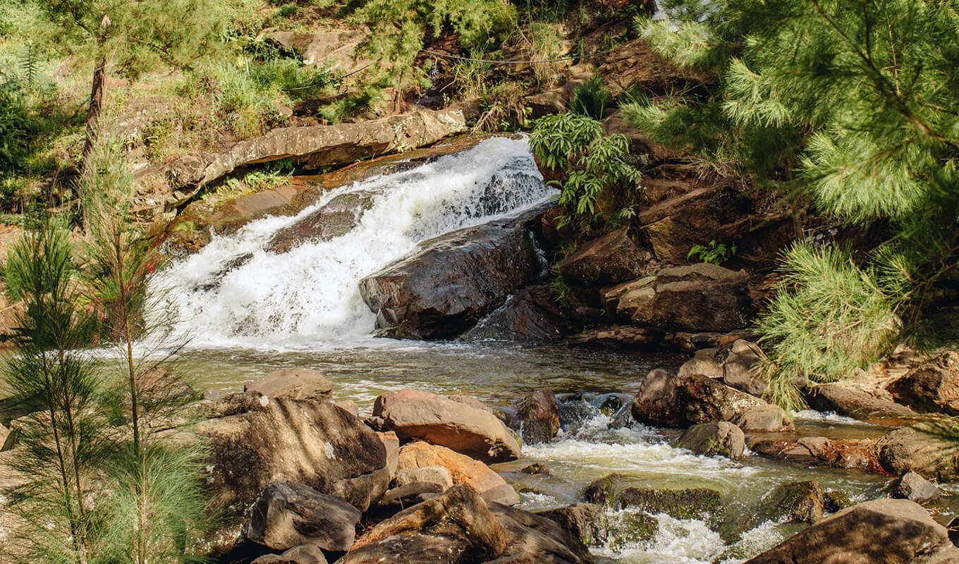 Klares Wasser des Flusses Verde