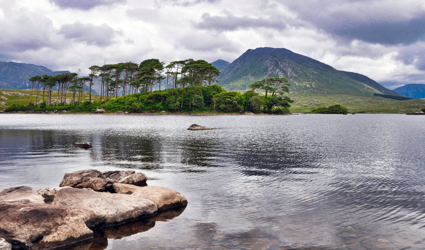 Calm water of clifden, Ireland