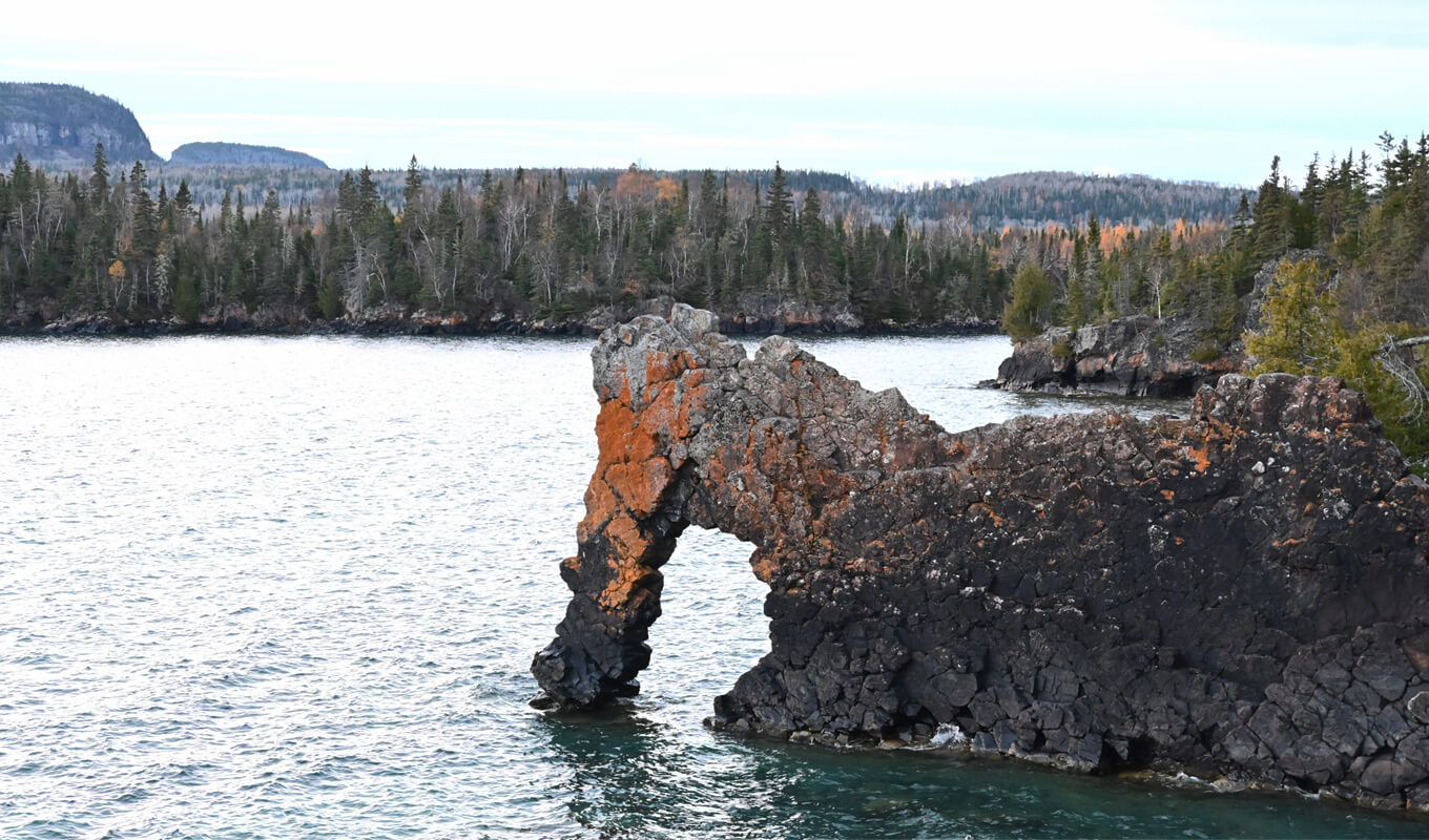 Sleeping giant provincial park, Pass lake