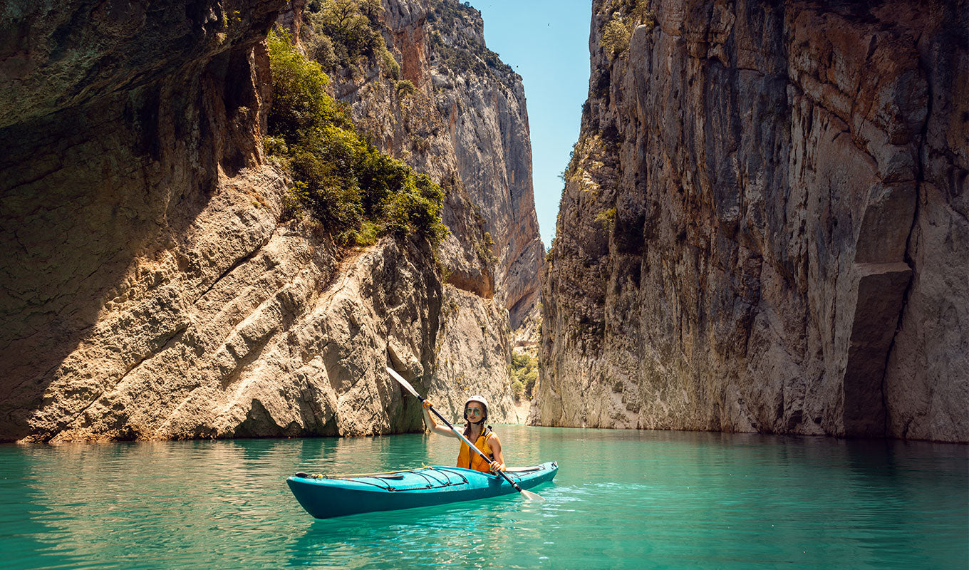 kayaking in mont rebei in spain