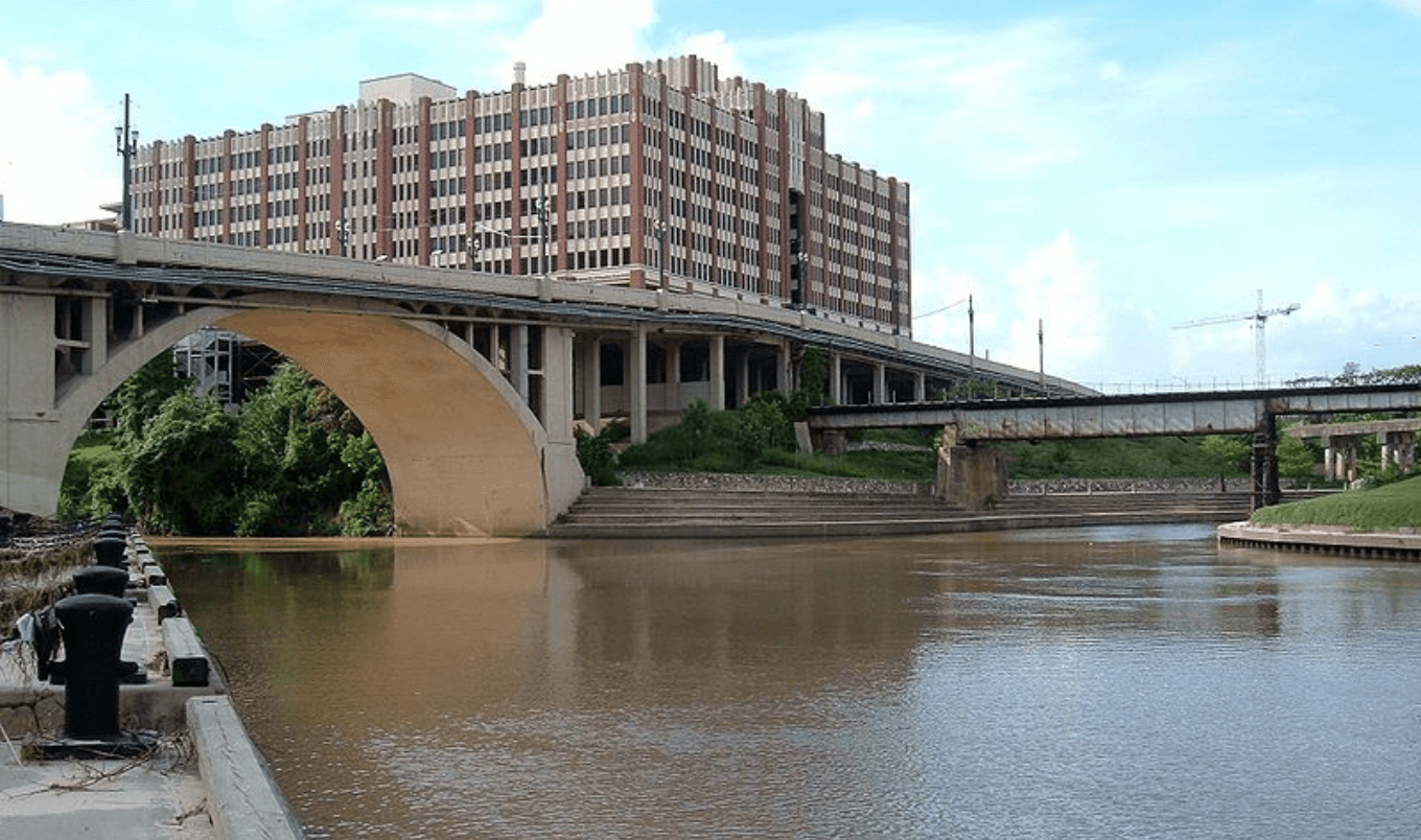 paddle board houston buffalo bayou