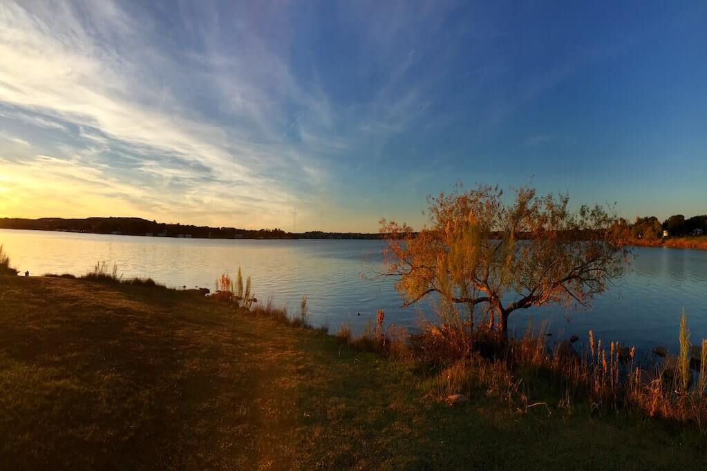 Tinten Lake Texas