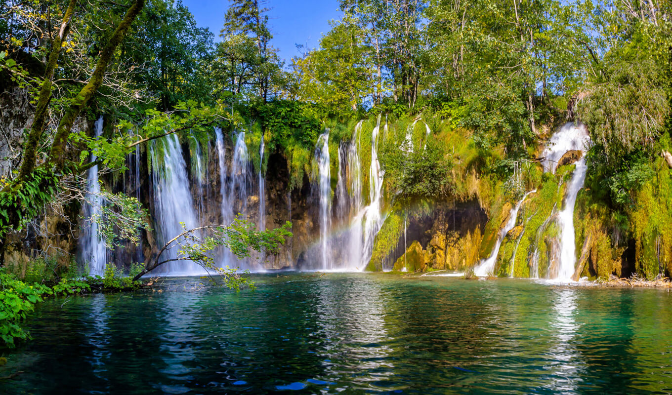 Lake Cascades mit Wasserfällen