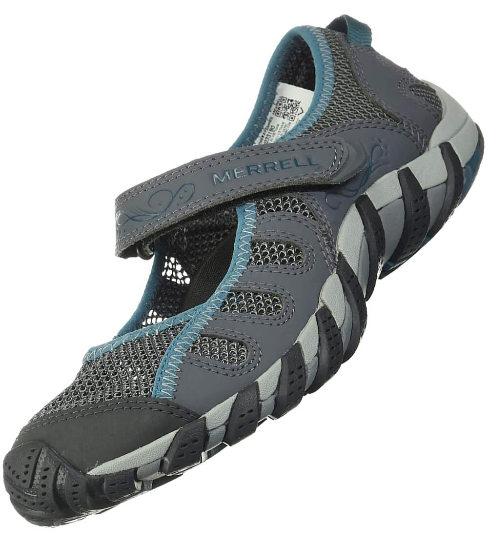 Water friendly synthetic and mesh with vibram sole