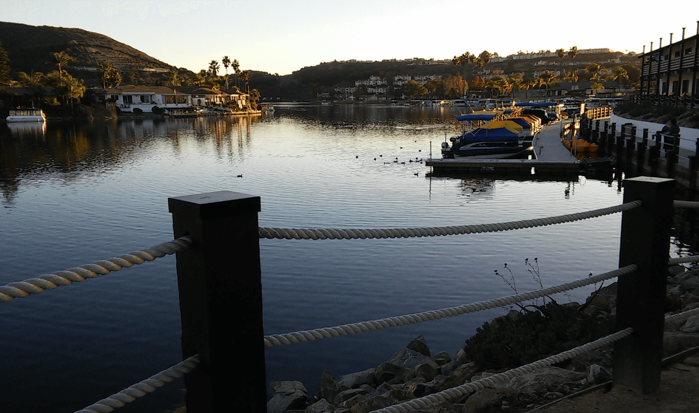 Paddle board california - lake san marcos