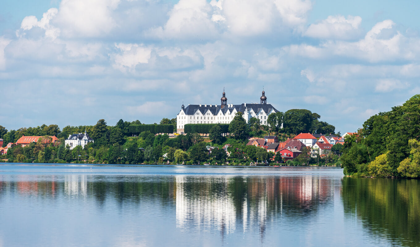 White castle Großer Plöner See 