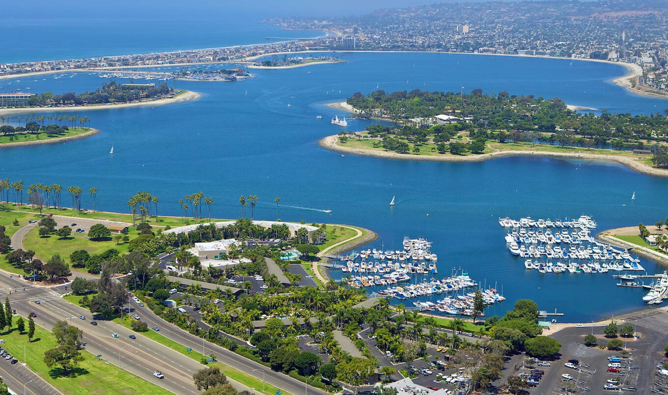 Paddle Boarding in Mission Bay San Diego