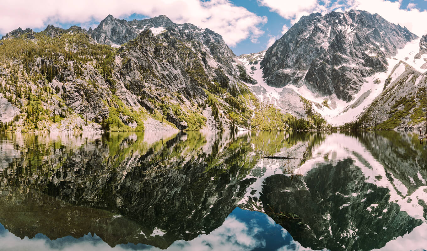 Colchuck lake crystal clear water