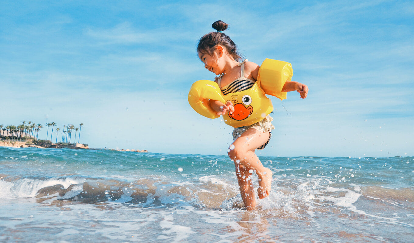 Kid playing on the Surfside beach