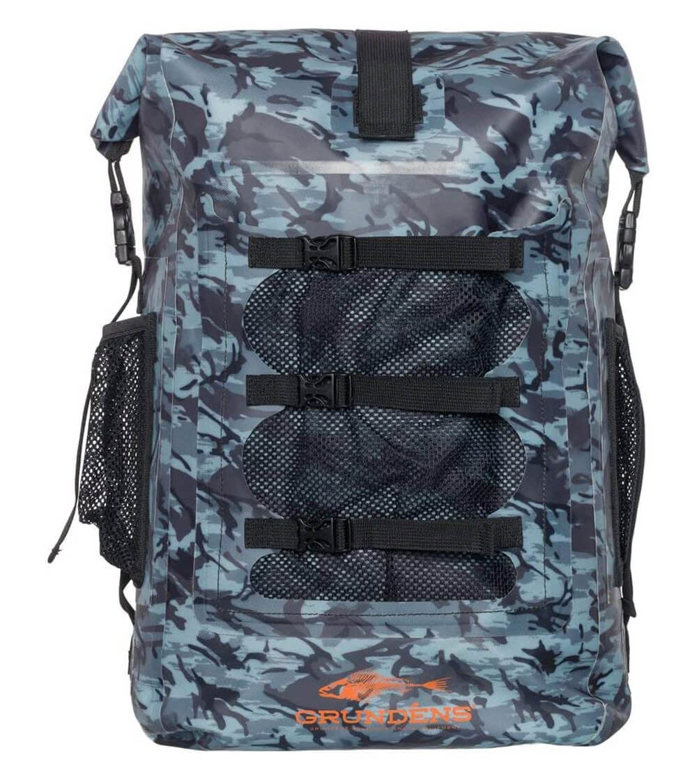 Grundéns 30 Liter Rum Runner Backpack, Camo