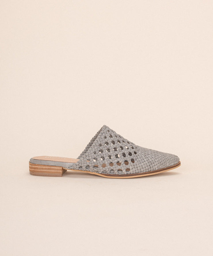 The Rhea | Basket Weave Pointed Mules 