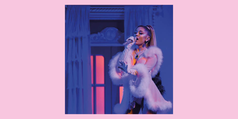 Ariana Grande Caroline de l'Ouest Mode ThankUNext Pink Grammys 2019