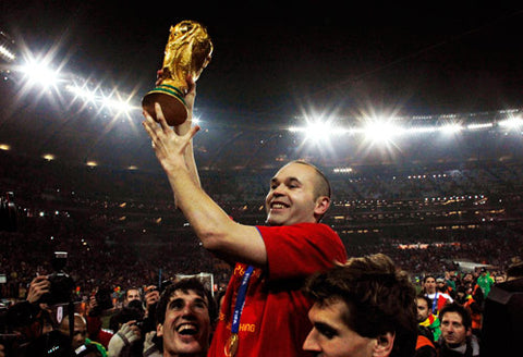 INIESTA ESPANA WORLD CUP CHAMPION