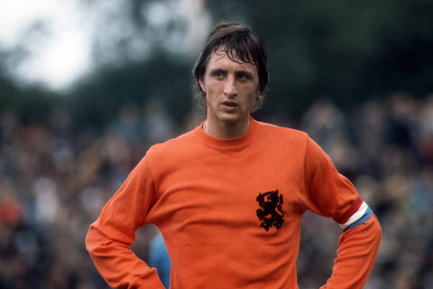 Johan Cruyff - The Dutch legend who invented modern soccer. – TENLEGEND