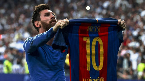 messi and his shirt