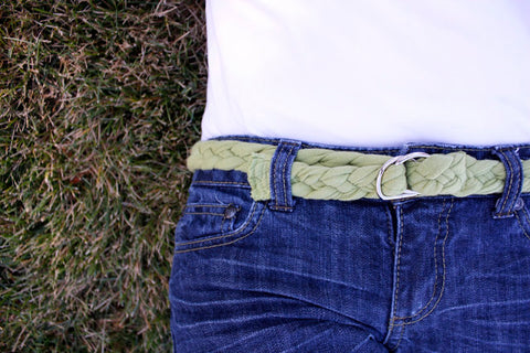 Braided belt made from unwanted T-shirts - DeliaCreates