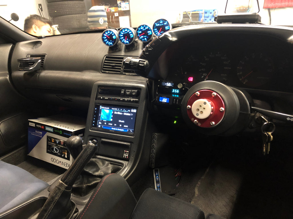 R32 skyline double din