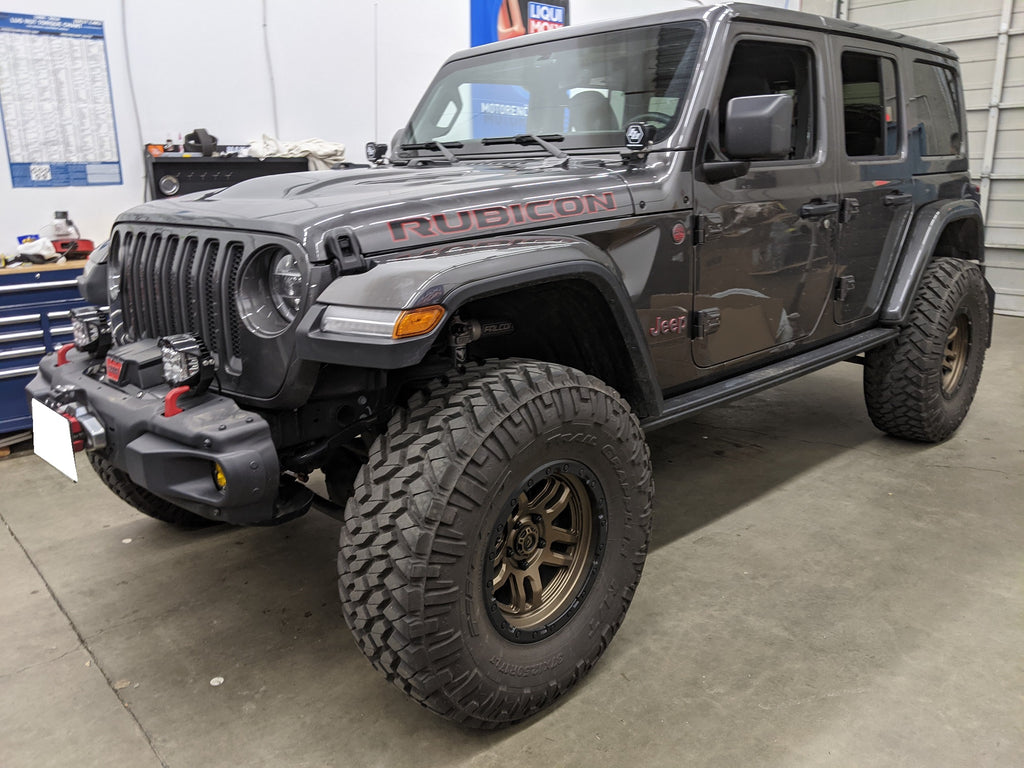 Jeep JKU Wrangler Nitto Fuel Ammo Bronze