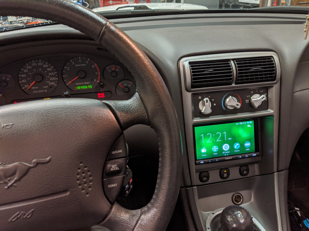 Ford mustang sony xav-ax5000 carplay android