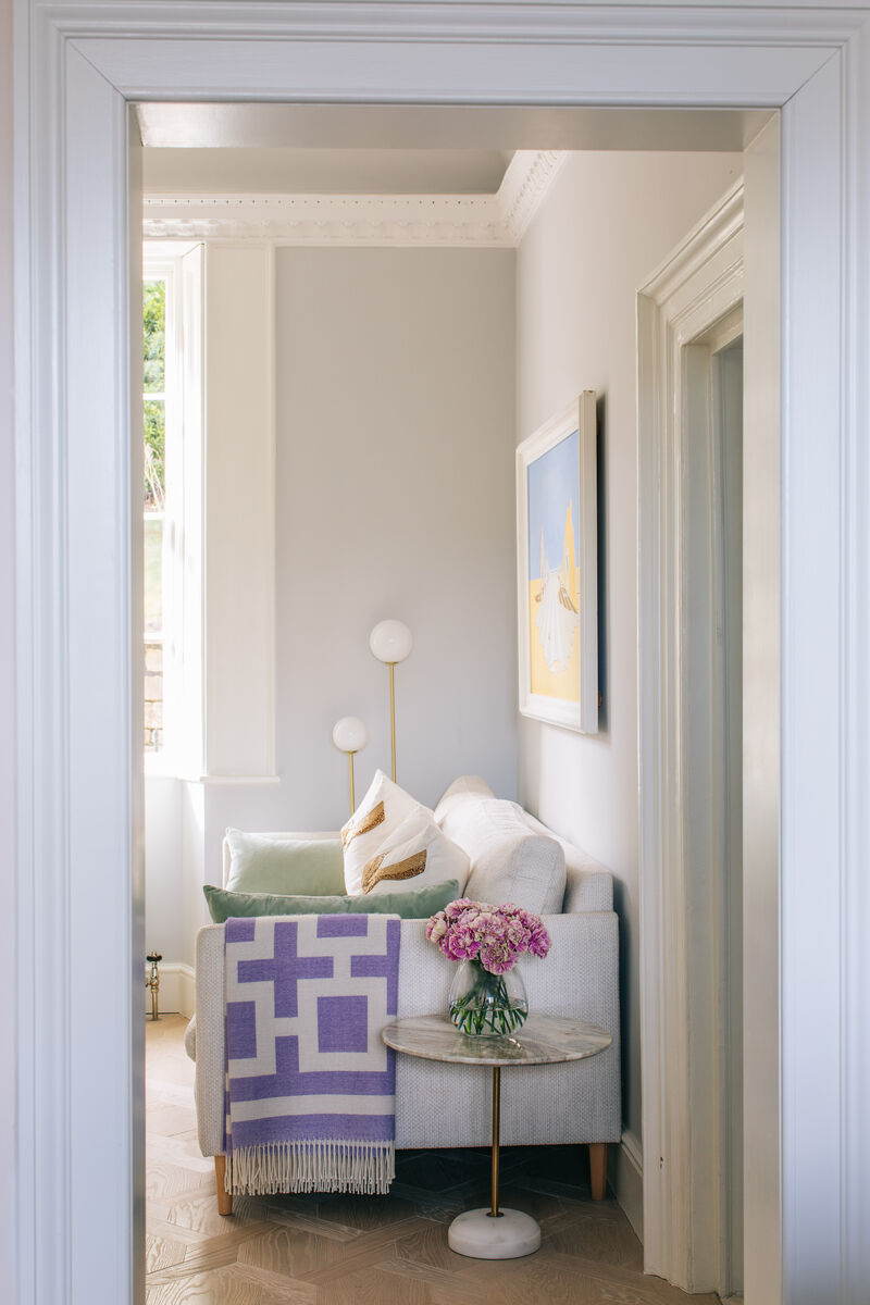 Sloane Square No.92® (Walls)_Pure White© No.1 (Woodwork)_Sitting Room_Mylands_@laurabutlermadden_2 - Newsletter and web.jpg__PID:38f8d008-89a9-45dd-a954-b6502fa18d4e