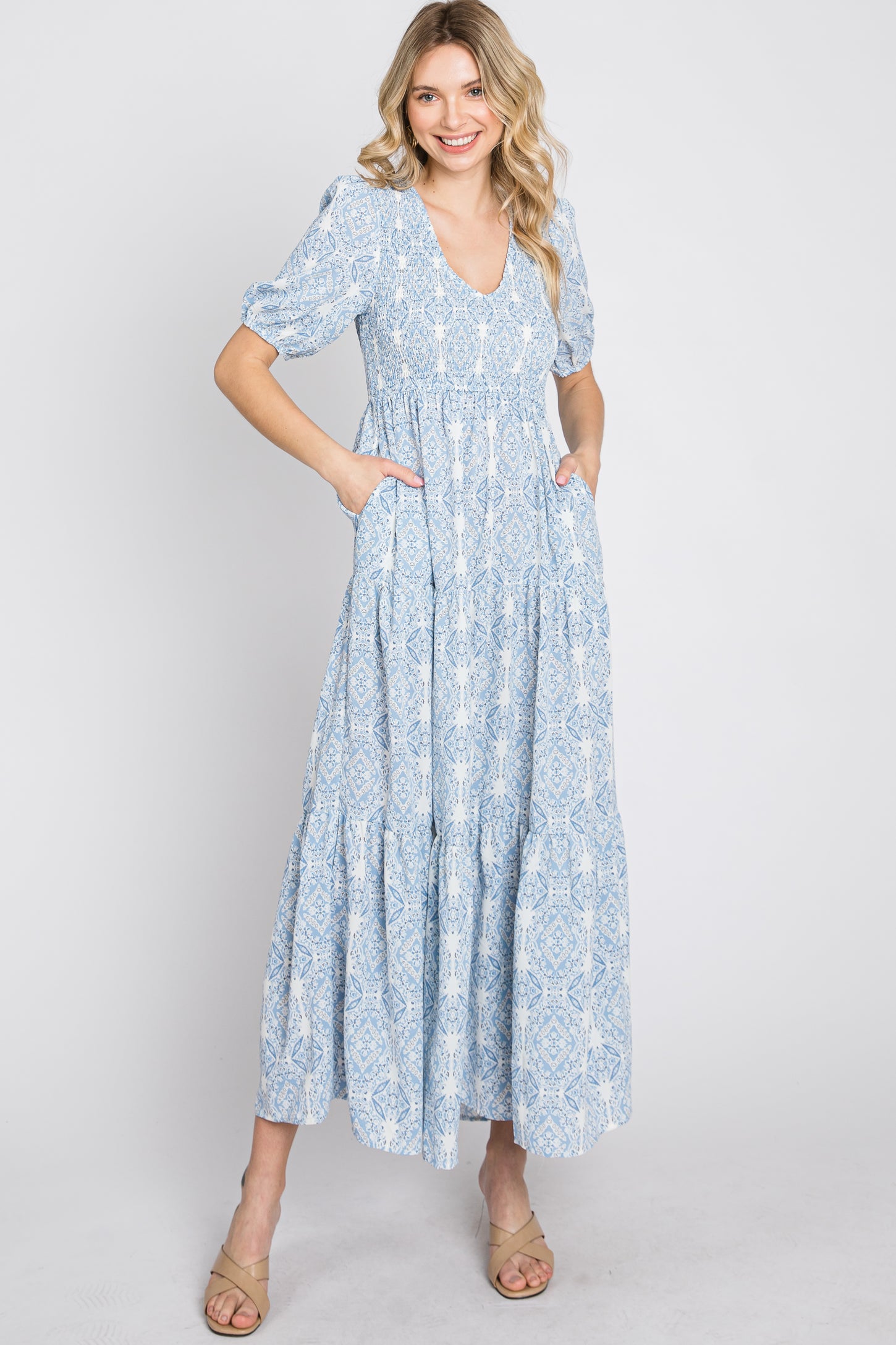 Altijd Kneden Diverse Blue Paisley Print Smocked Tiered Maxi Dress – PinkBlush