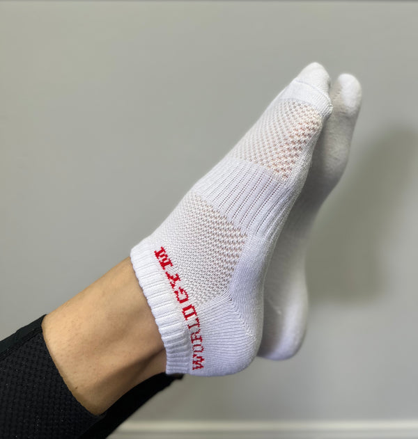 World Gym Pilates Socks – World Gym Shop