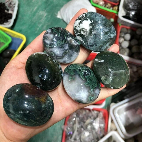 Natural Green Moss Agate Palm Stone