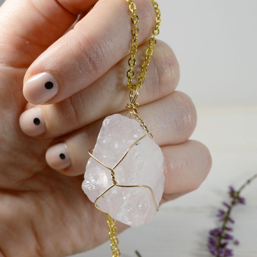 Rose Quartz Golden Wire Necklace