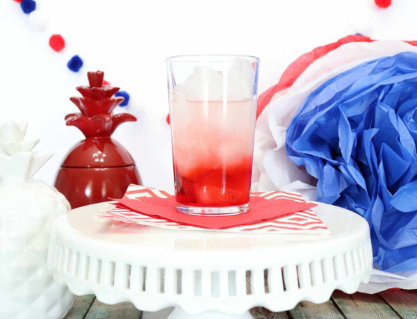 Patriotic 4th of July Glittery Cocktail Recipe | Brewglitter.com