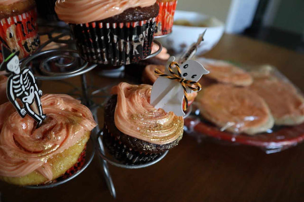 Cream Cheese Frosting Orange Petal Dust