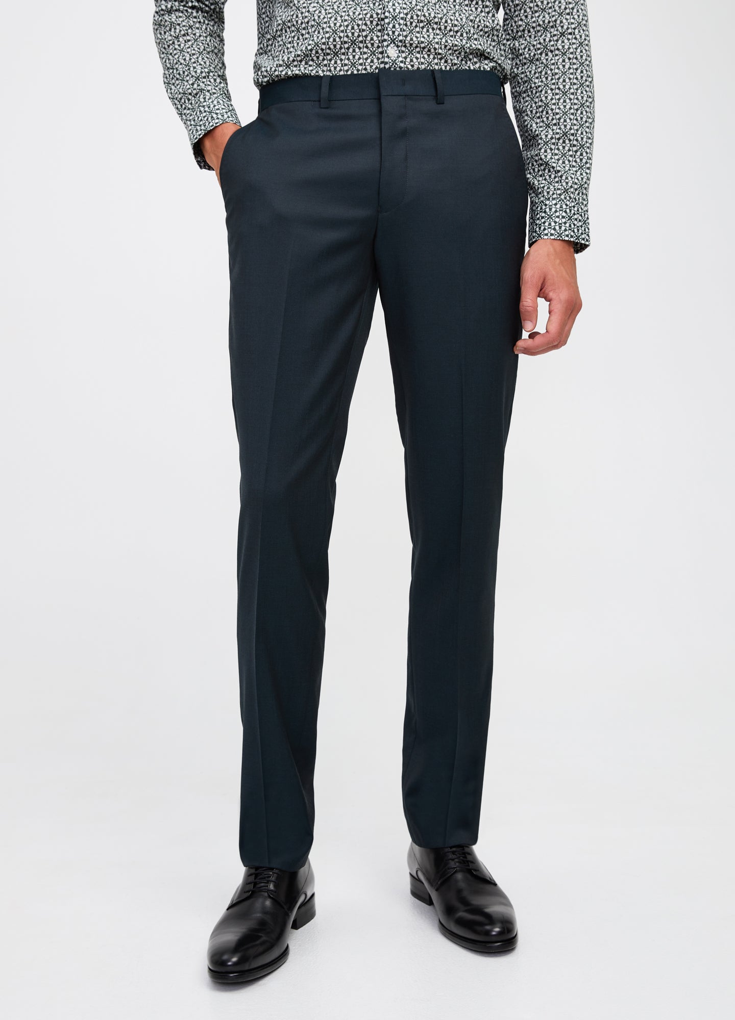 Regular Fit Linen suit trousers - Pistachio green - Men | H&M IN