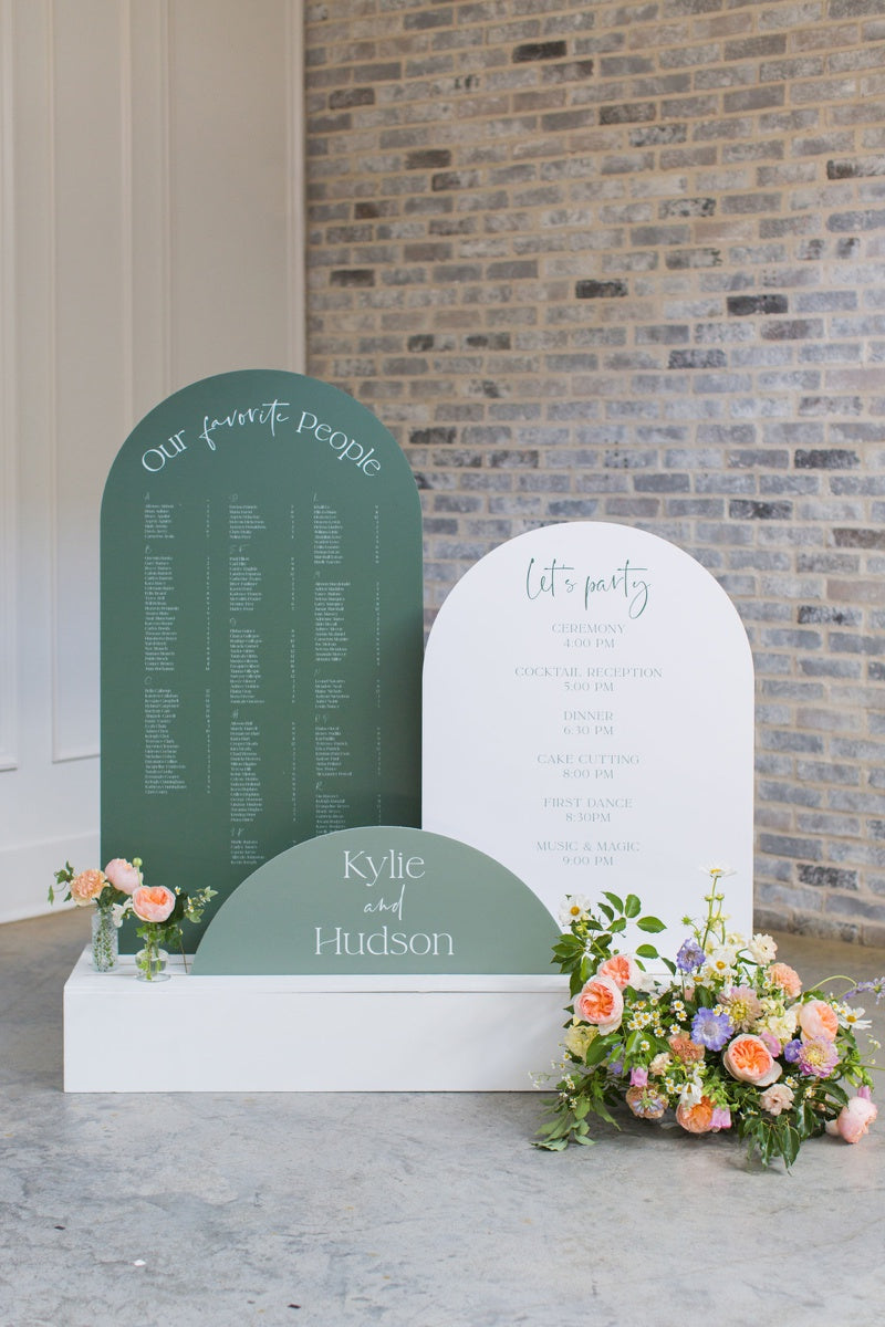 Wedding invitation and signage trends for 2024