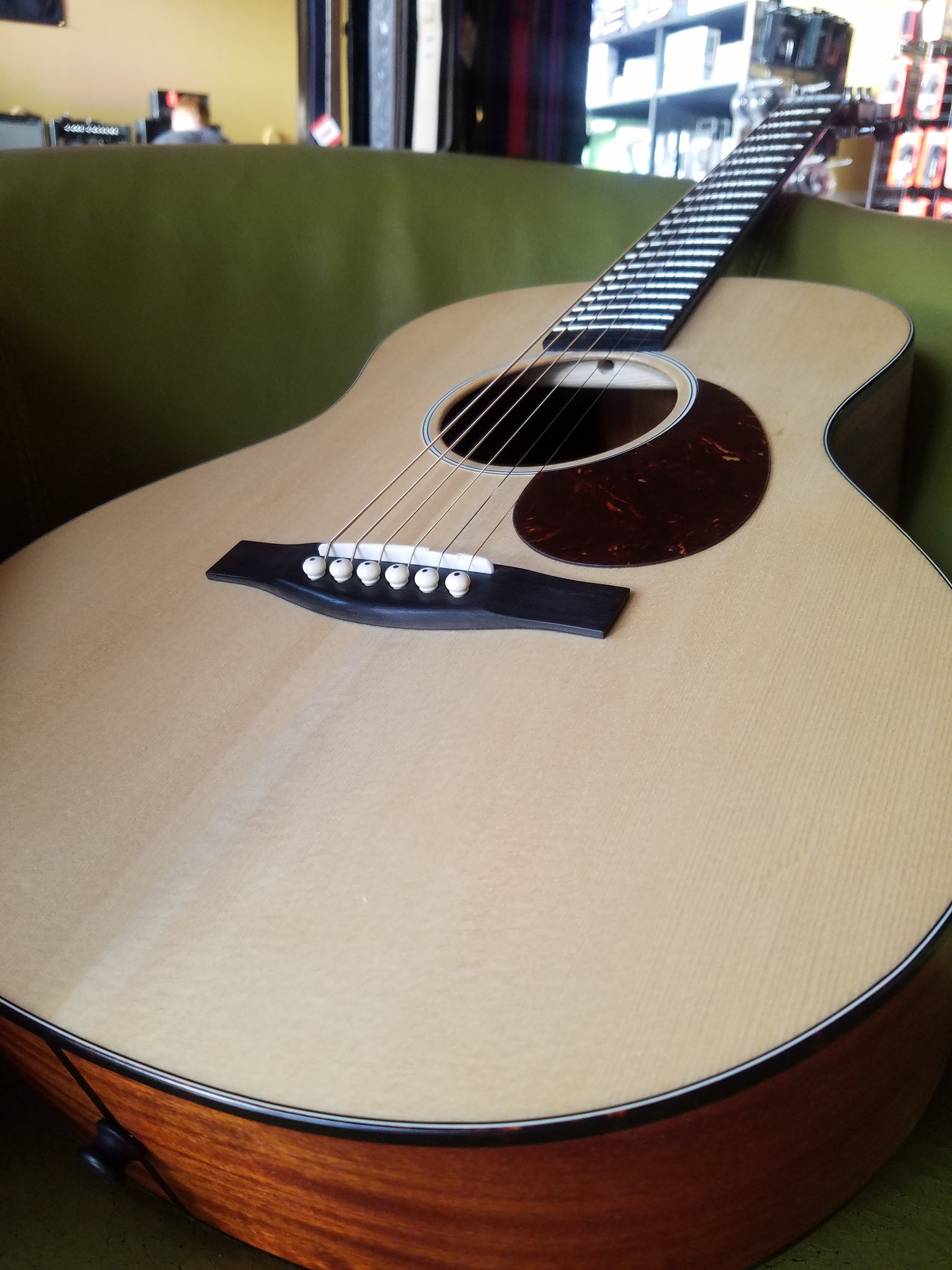 eastman acoustic guitars music and arts