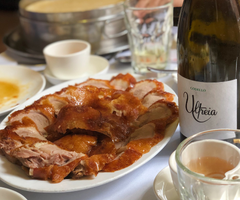 Best Wines to Bring to Peking Duck House's Article Visual