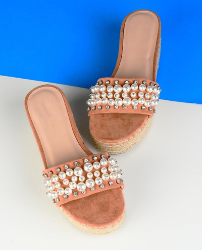 sandals with pearls and rhinestones