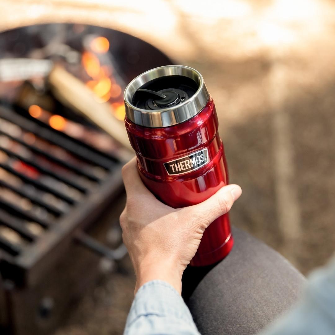 Thermos stainless steel bottle for weekend family trip