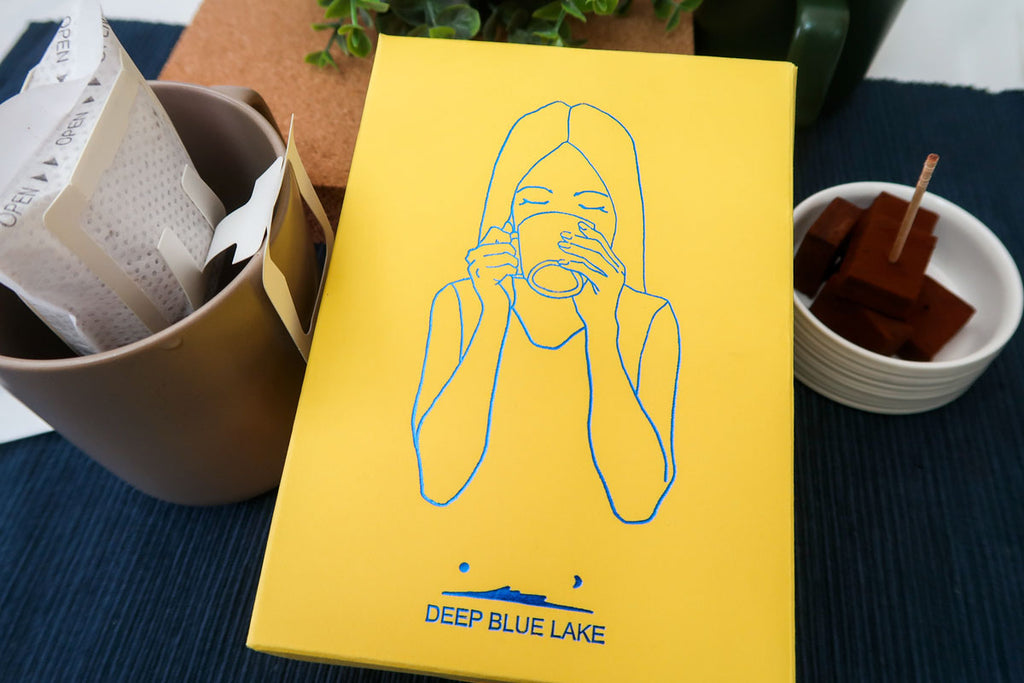 [Deep Blue Lake] Hero Image