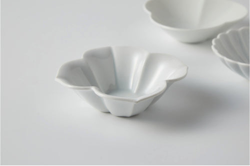 Mujagi-Tiny-Bowl-04.jpg__PID:e7a07144-26ad-4036-9888-a5a5daedbf68