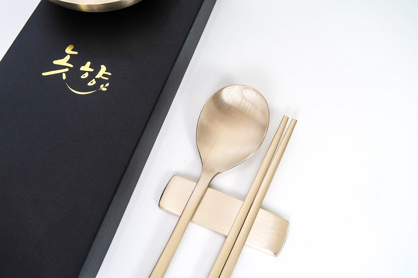 High-quality Korean Spoon and Chopsticks Set table Noble Classic