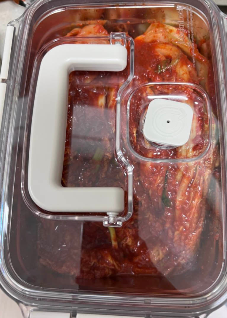 What size lock n lock container to fit LG 11.3 cu foot kimchi refrigerator  : r/kimchi