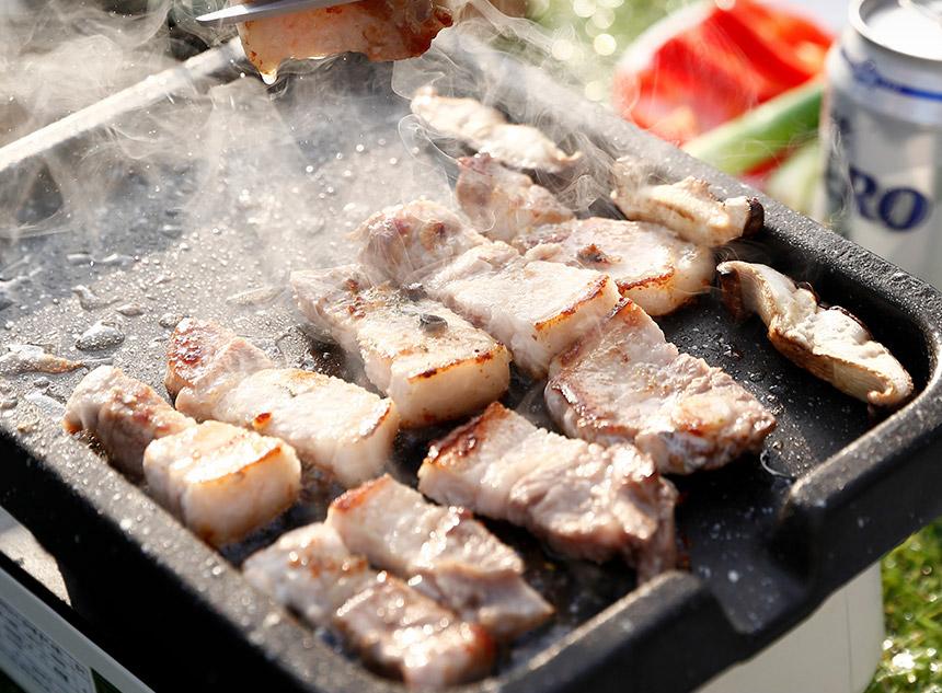 Portable Korean BBQ Grill Pan Non-Stick Grill Plate Gas Stove