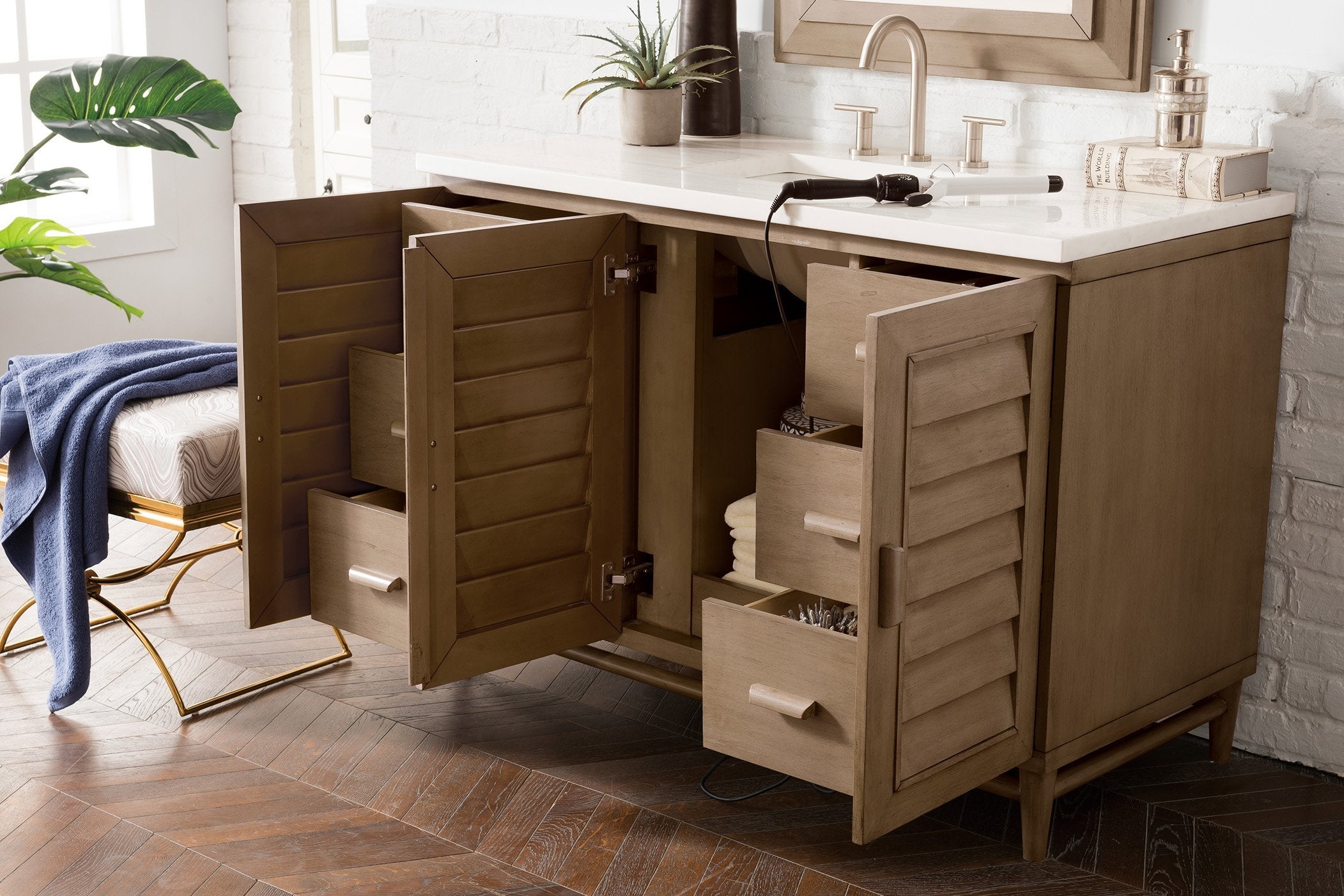 Elizabeth 48 Single Bathroom Vanity Set