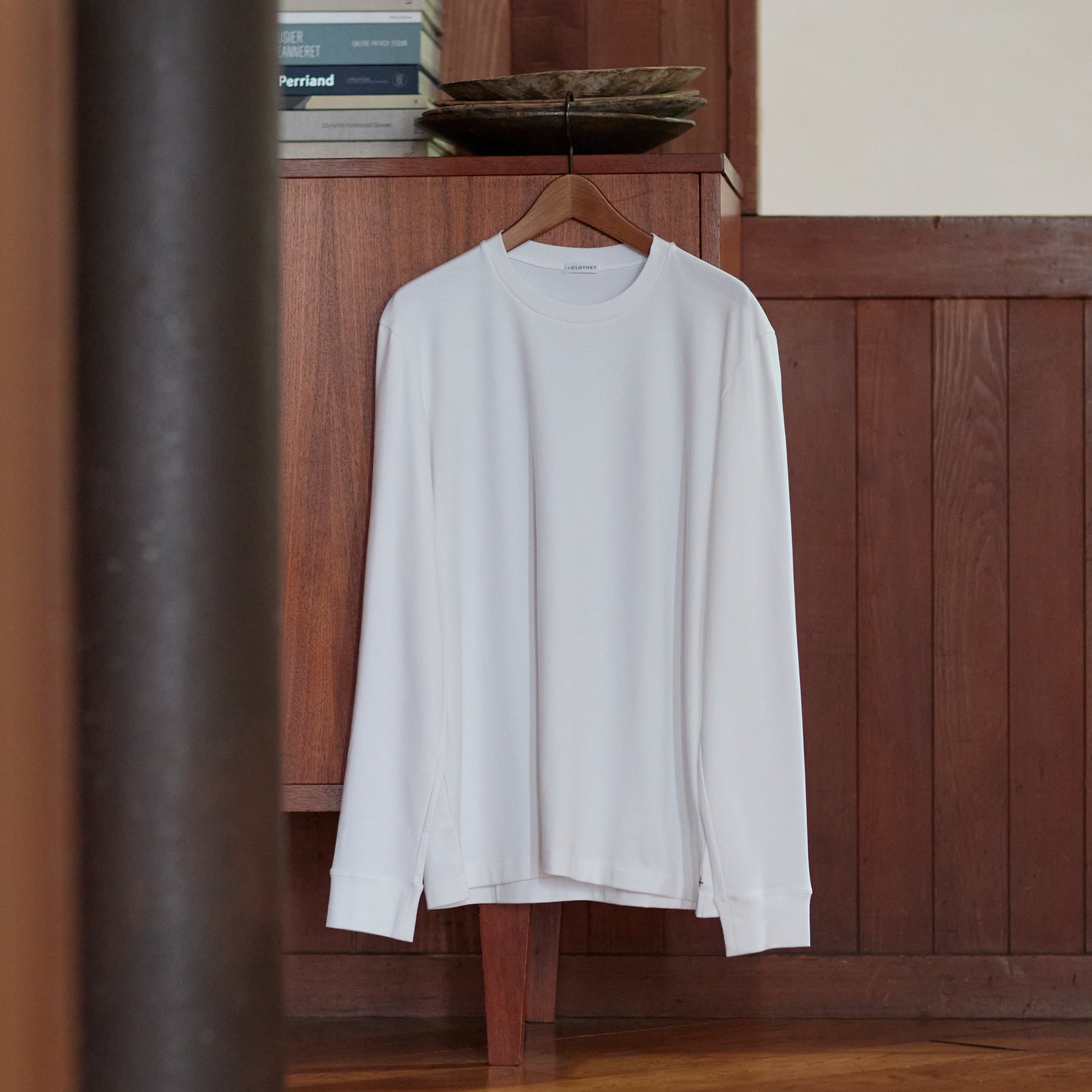 Tailored Long Sleeve T-shirtの商品画像