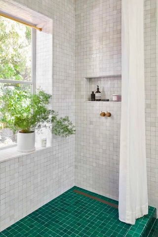 Rose Byrne and Bobby Cannavale bathroom