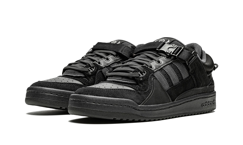 adidas forum buckle low black